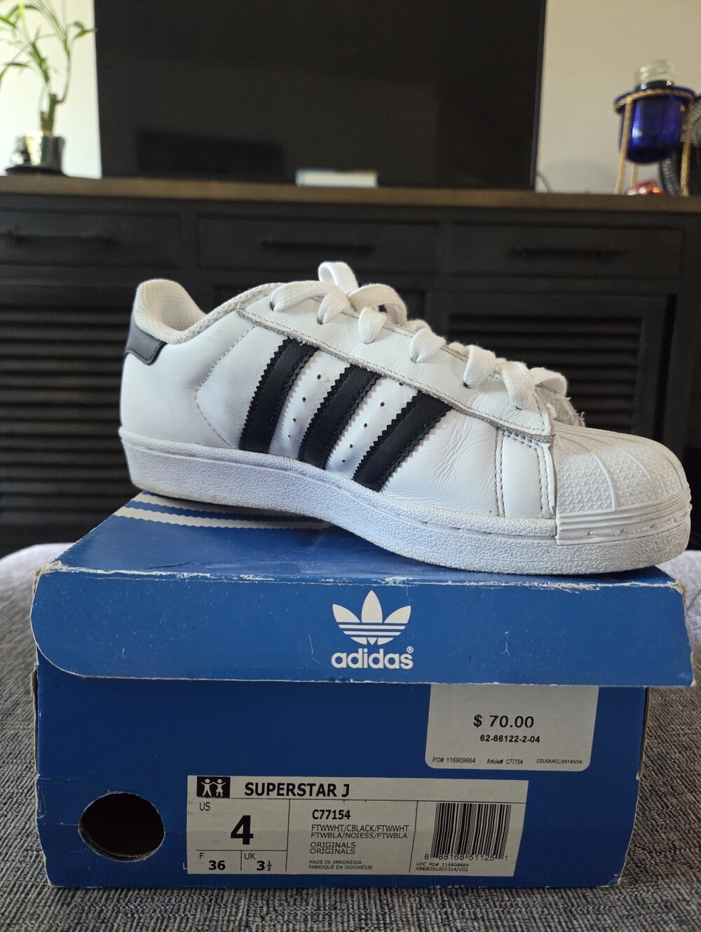 Adidas Originals Kids Superstar J White with Black Stripes Size 4 #C77154